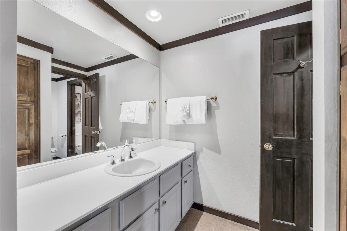 227 Olympic Vly Road, Unit 15 Olympic Valley, CA 96146 - Photo 16 of 28