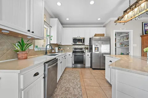 $445,000 | 939 Avery Parkway, New Braunfels, TX 78130