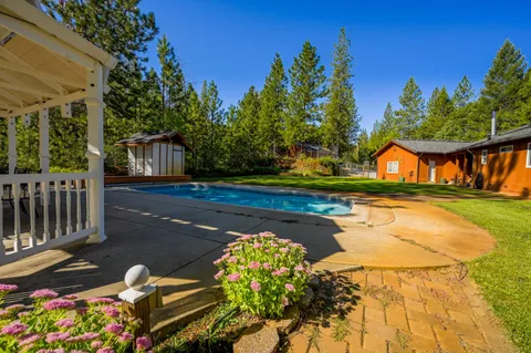 $724,000 | 13871 Greenhaven Lane, Grass Valley, CA 95945