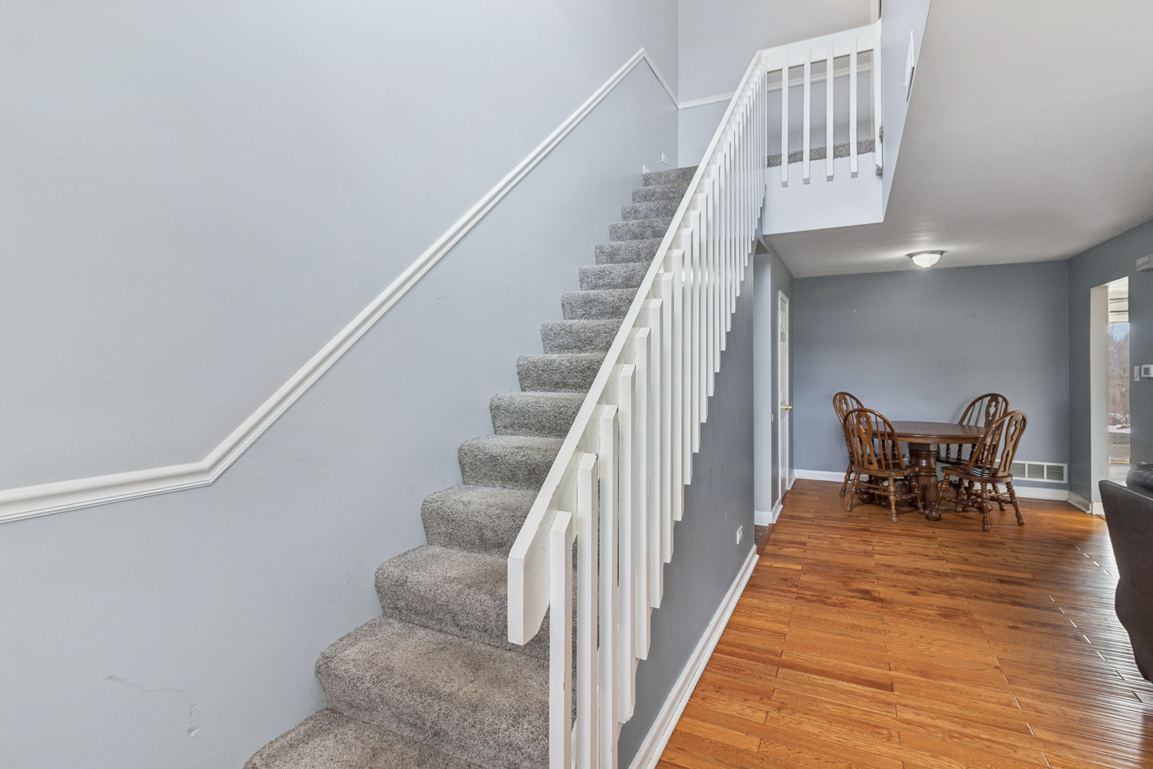 8313 High Point Circle, Unit F Darien, IL 60561 - Photo 4 of 20 a view of entryway and hall