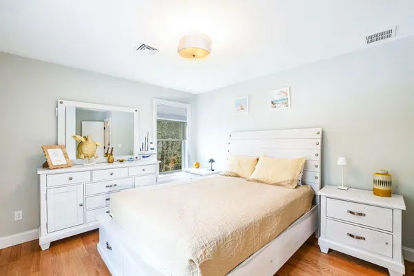 $1,175,000 | 92 Rainbow Avenue, East Falmouth, MA 02536