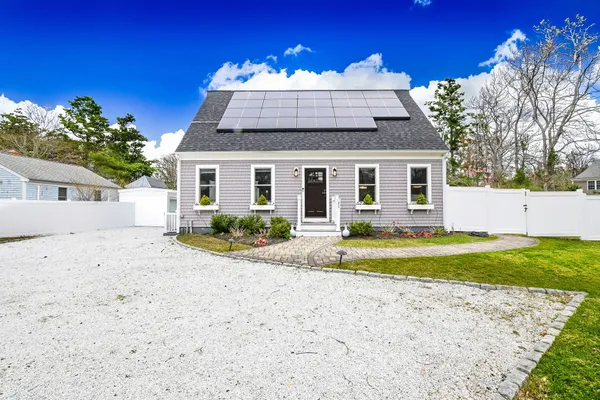 $1,175,000 | 92 Rainbow Avenue, East Falmouth, MA 02536