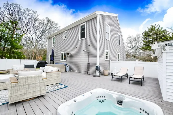 $1,175,000 | 92 Rainbow Avenue, East Falmouth, MA 02536