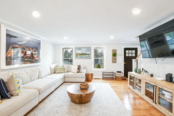 $1,175,000 | 92 Rainbow Avenue, East Falmouth, MA 02536