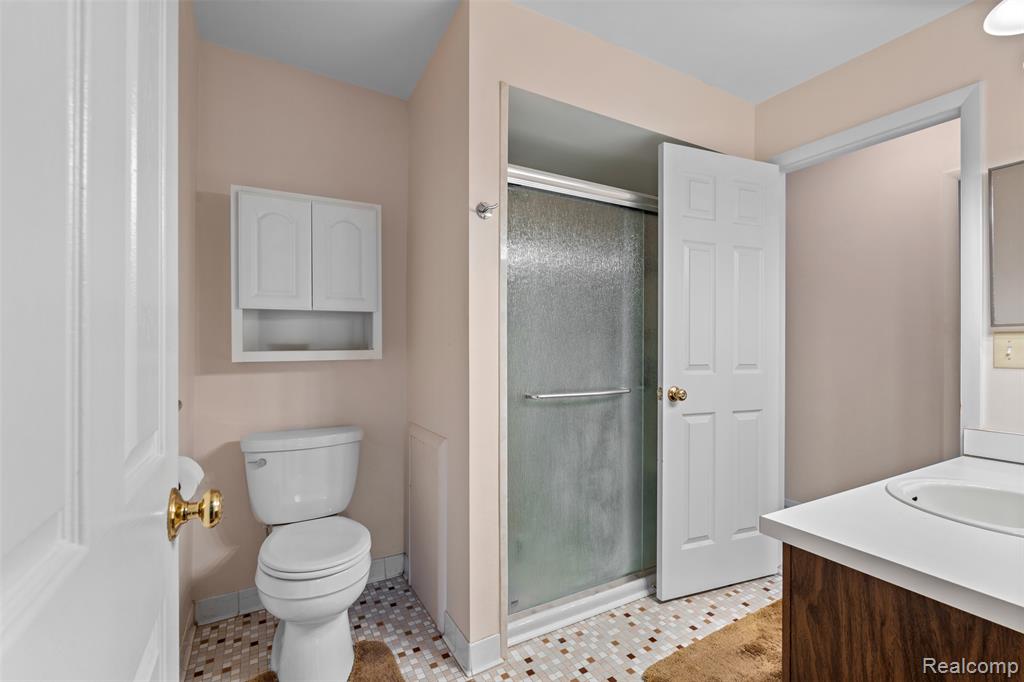 3984 Old Creek Road, Unit 1 Troy, MI 48084 - Photo 19 of 35 Gallery Image 19