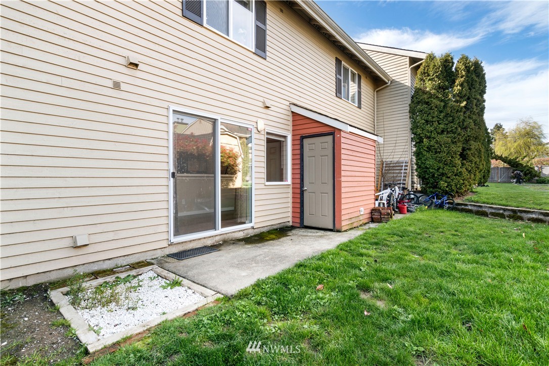 412 Center Road, Unit B8 Everett, WA 98204 - Photo 17 of 18