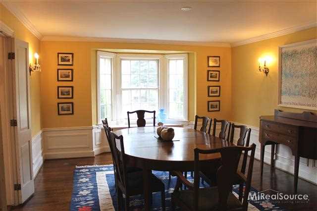 1038 Audubon Road Grosse Pointe, MI 48230 - Photo 6 of 23 31146216-5.JPG