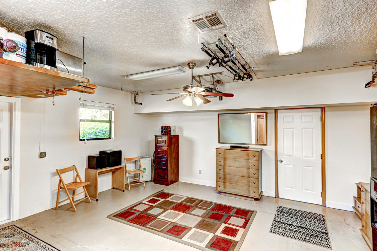 1070 Northwest 8th Street Boca Raton, FL 33486 - Photo 15 of 36 15