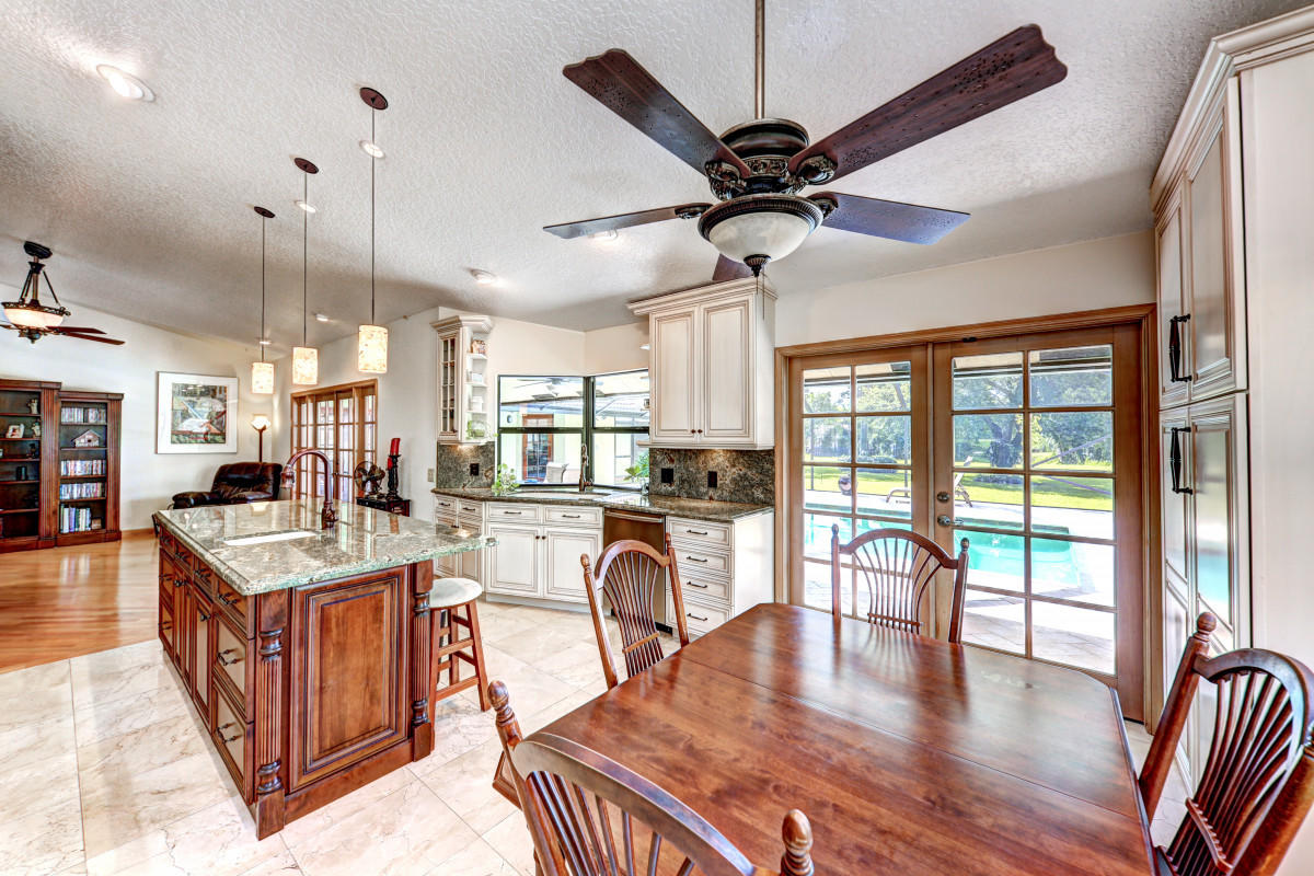 1070 Northwest 8th Street Boca Raton, FL 33486 - Photo 16 of 36 16