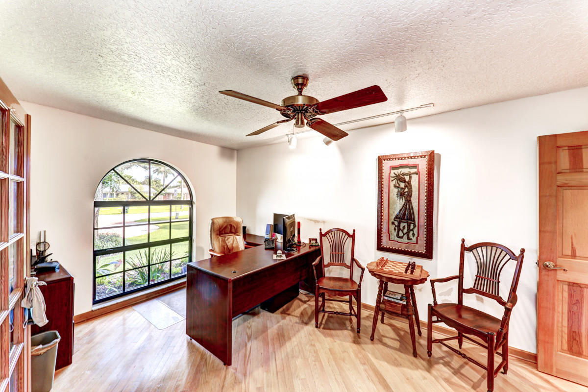 1070 Northwest 8th Street Boca Raton, FL 33486 - Photo 23 of 36 23