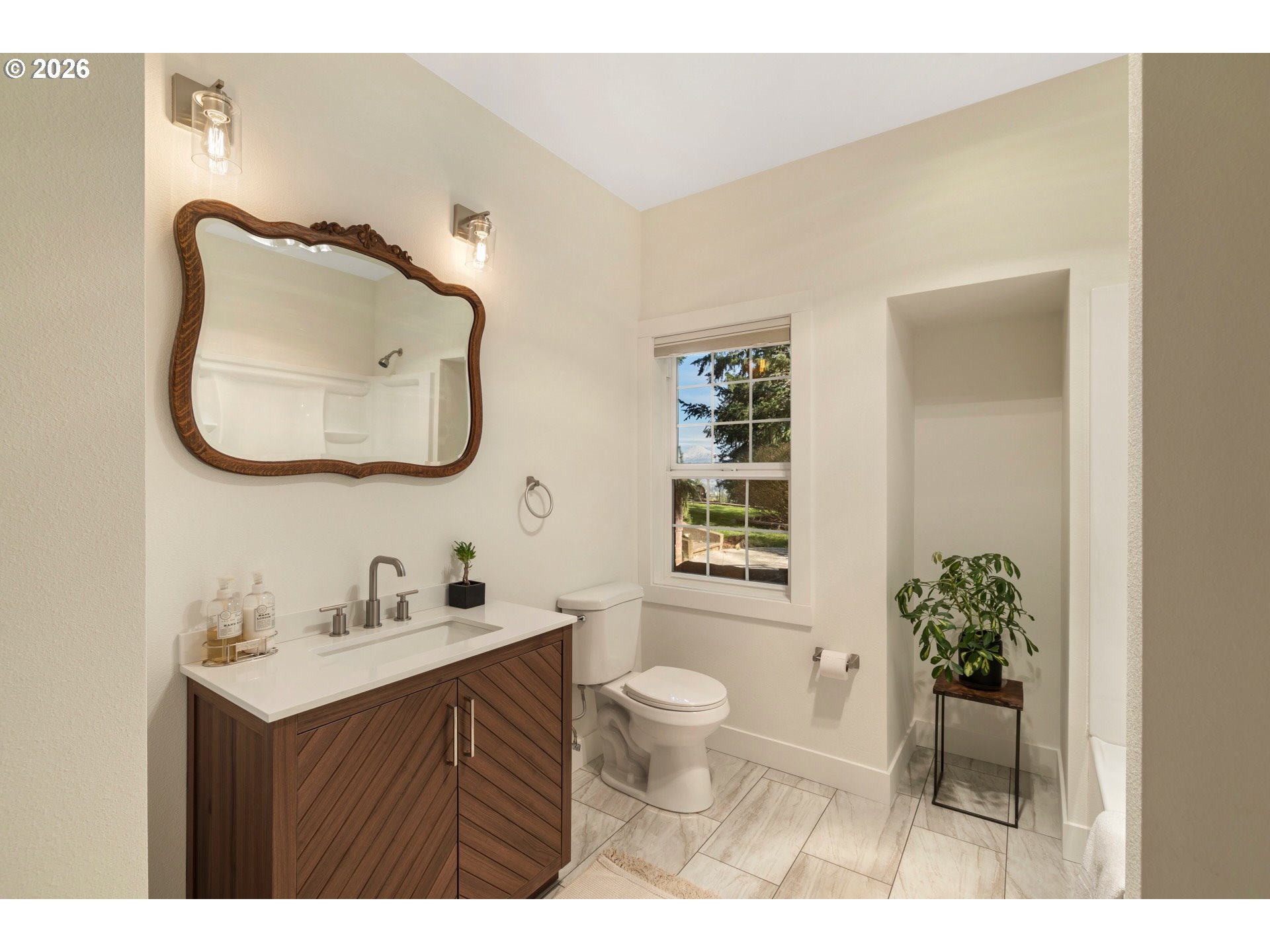 4050 Sylvester Drive Hood River, OR 97031 - Photo 38 of 48
