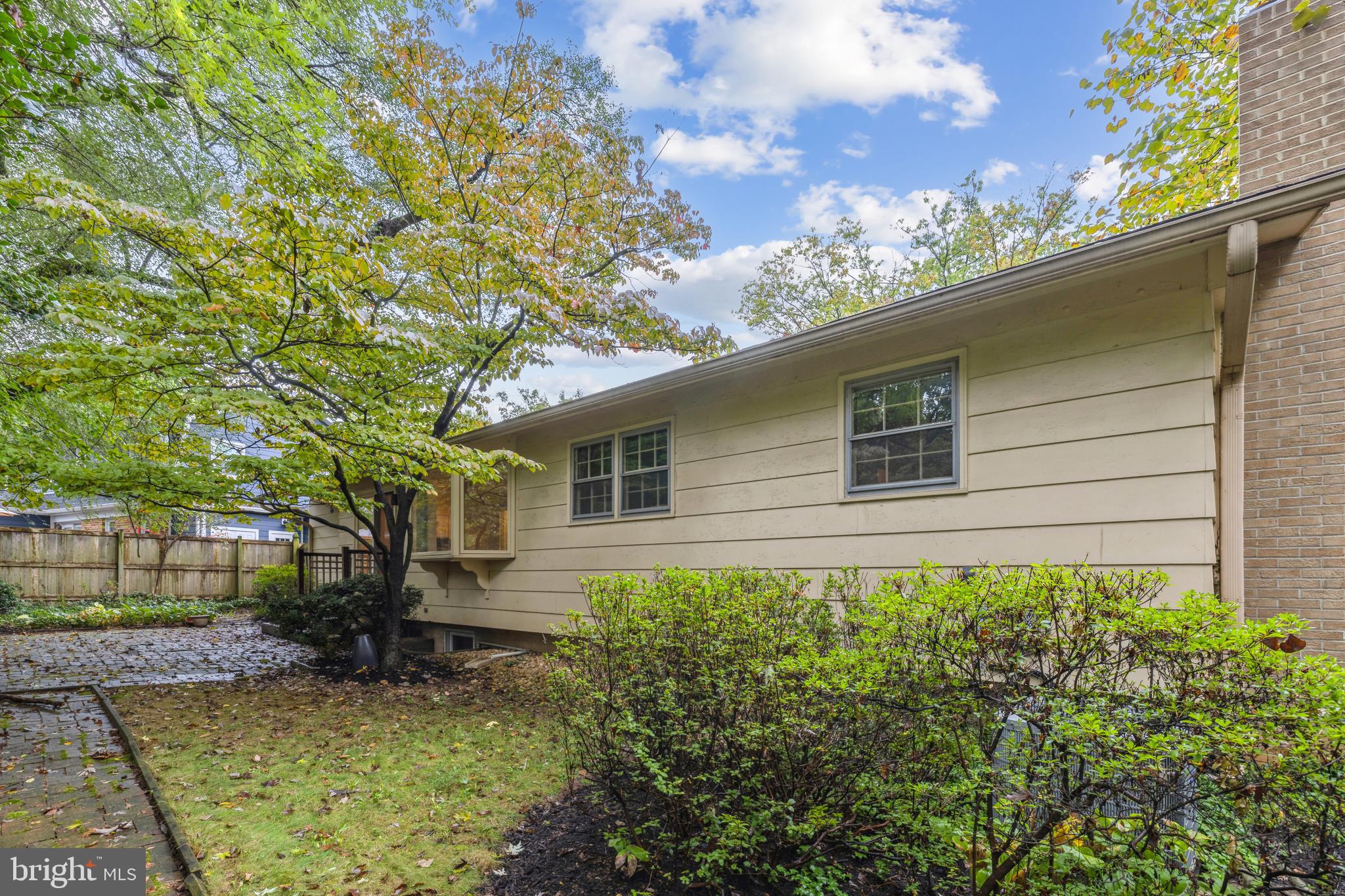 8600 Bunnell Drive Potomac, MD 20854 - Photo 24 of 25