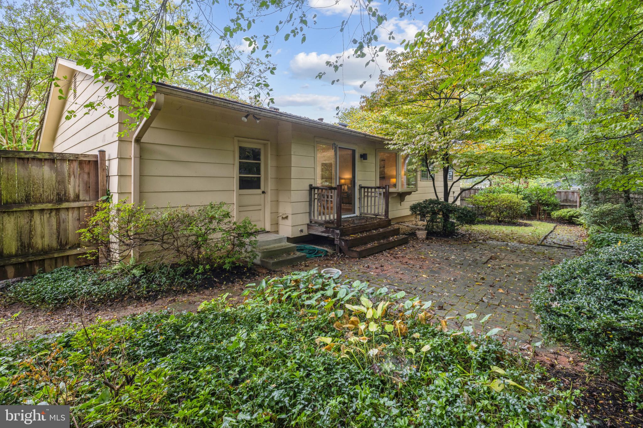 8600 Bunnell Drive Potomac, MD 20854 - Photo 25 of 25