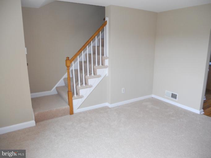 7844 Wynbrook Road Baltimore, MD 21224 - Photo 1 of 12 Living Room