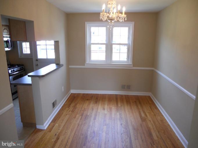 7844 Wynbrook Road Baltimore, MD 21224 - Photo 2 of 12 Dining Room