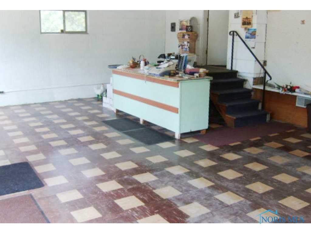 2316 West Alexis Road Toledo, OH 43613 - Photo 20 of 20 Entry.