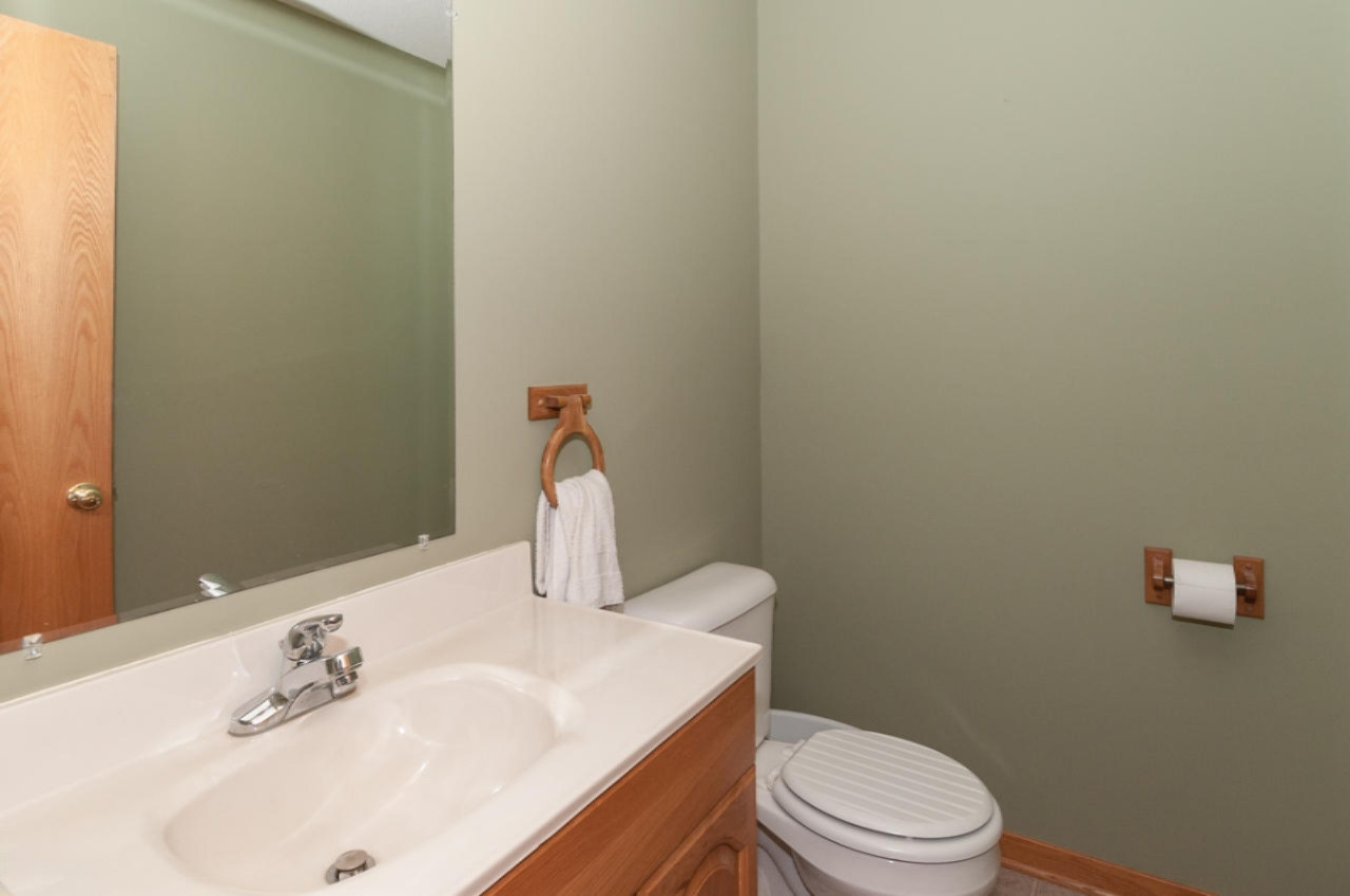 3447 Hathaway Road Kalamazoo, MI 49009 - Photo 10 of 25 Hathaway-17