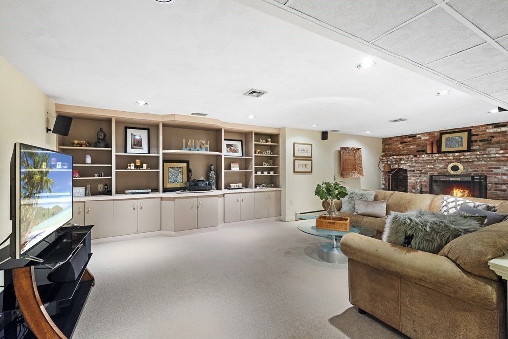 23 Richard Road Marblehead, MA 01945 - Photo 31 of 42