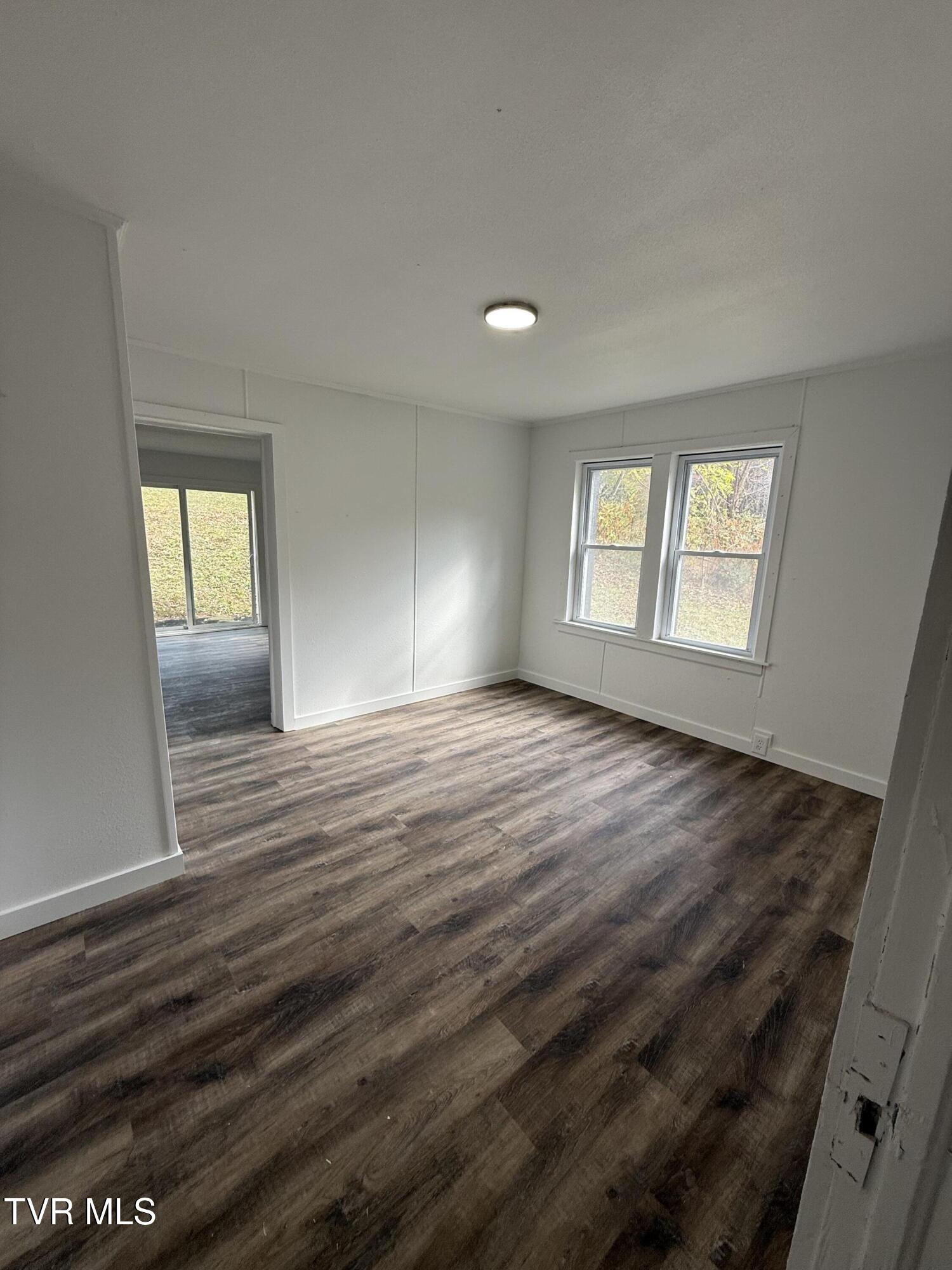 220 Jenkins Hollow Road Elizabethton, TN 37643 - Photo 12 of 24 IMG_0751