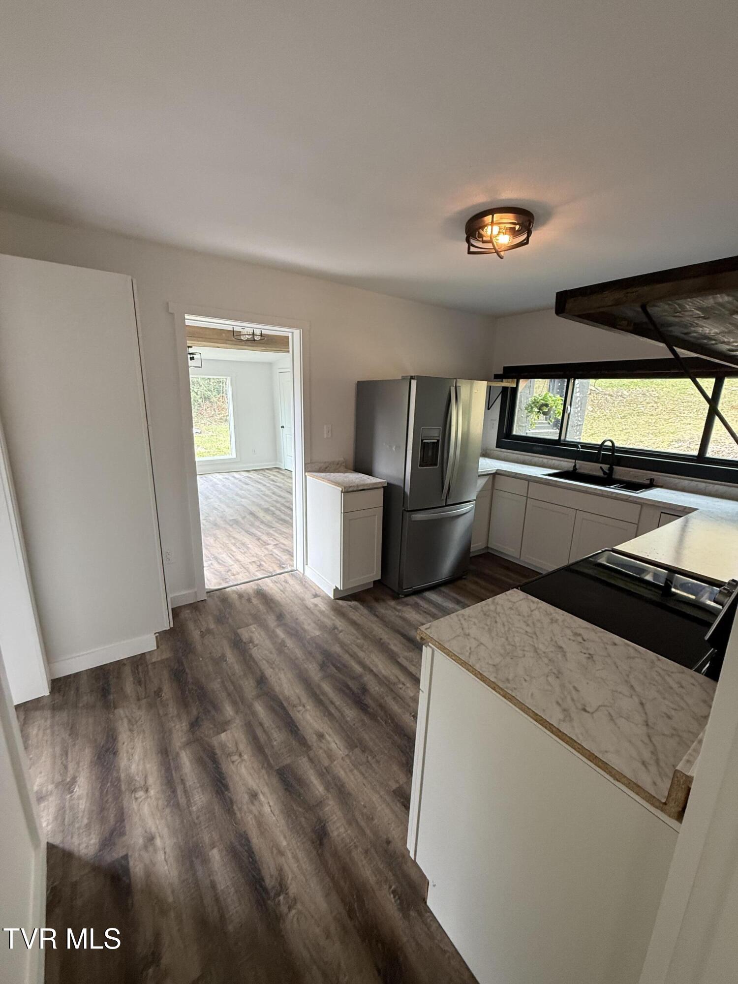 220 Jenkins Hollow Road Elizabethton, TN 37643 - Photo 16 of 24 IMG_0755