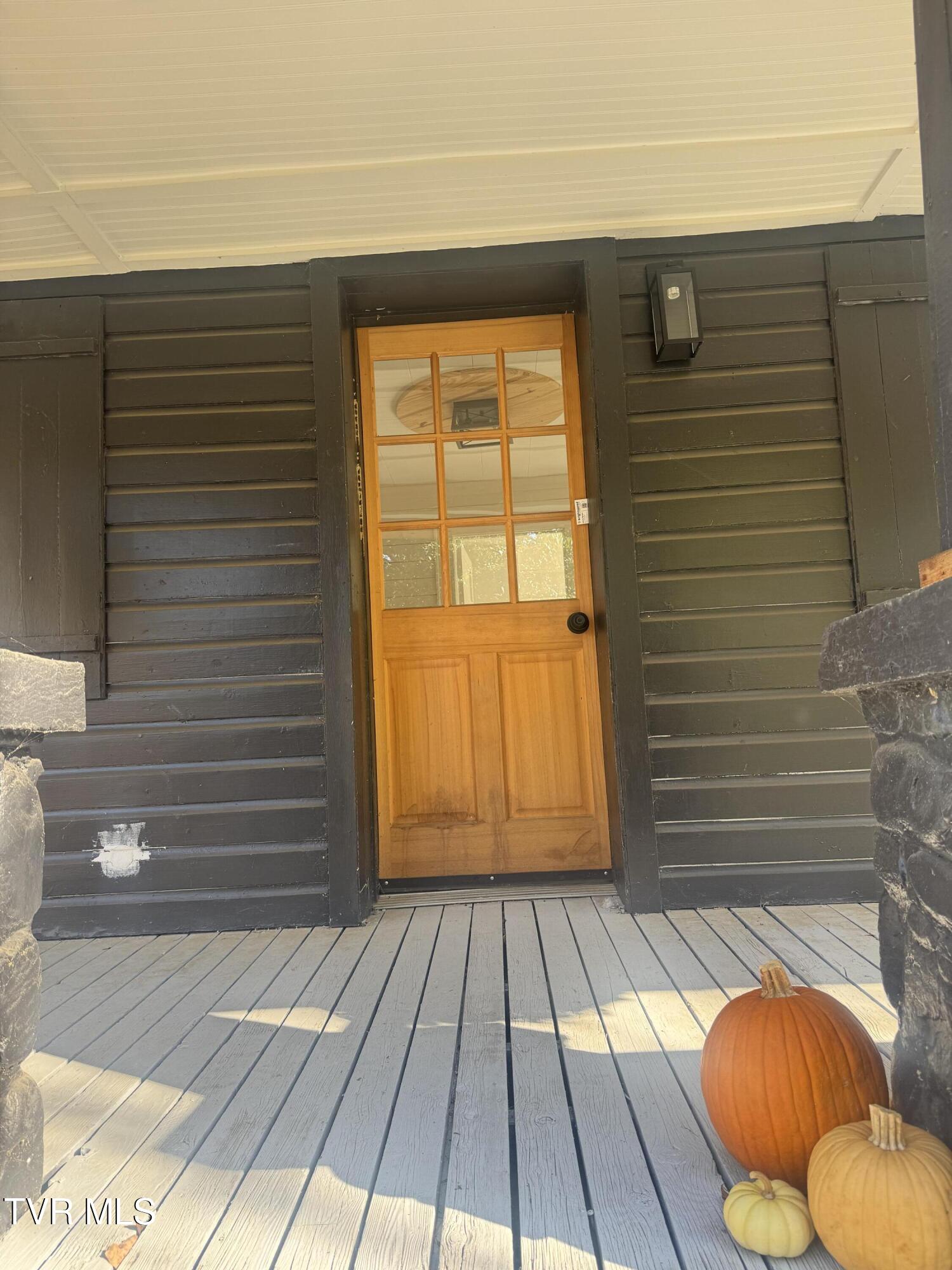 220 Jenkins Hollow Road Elizabethton, TN 37643 - Photo 10 of 24 IMG_4667