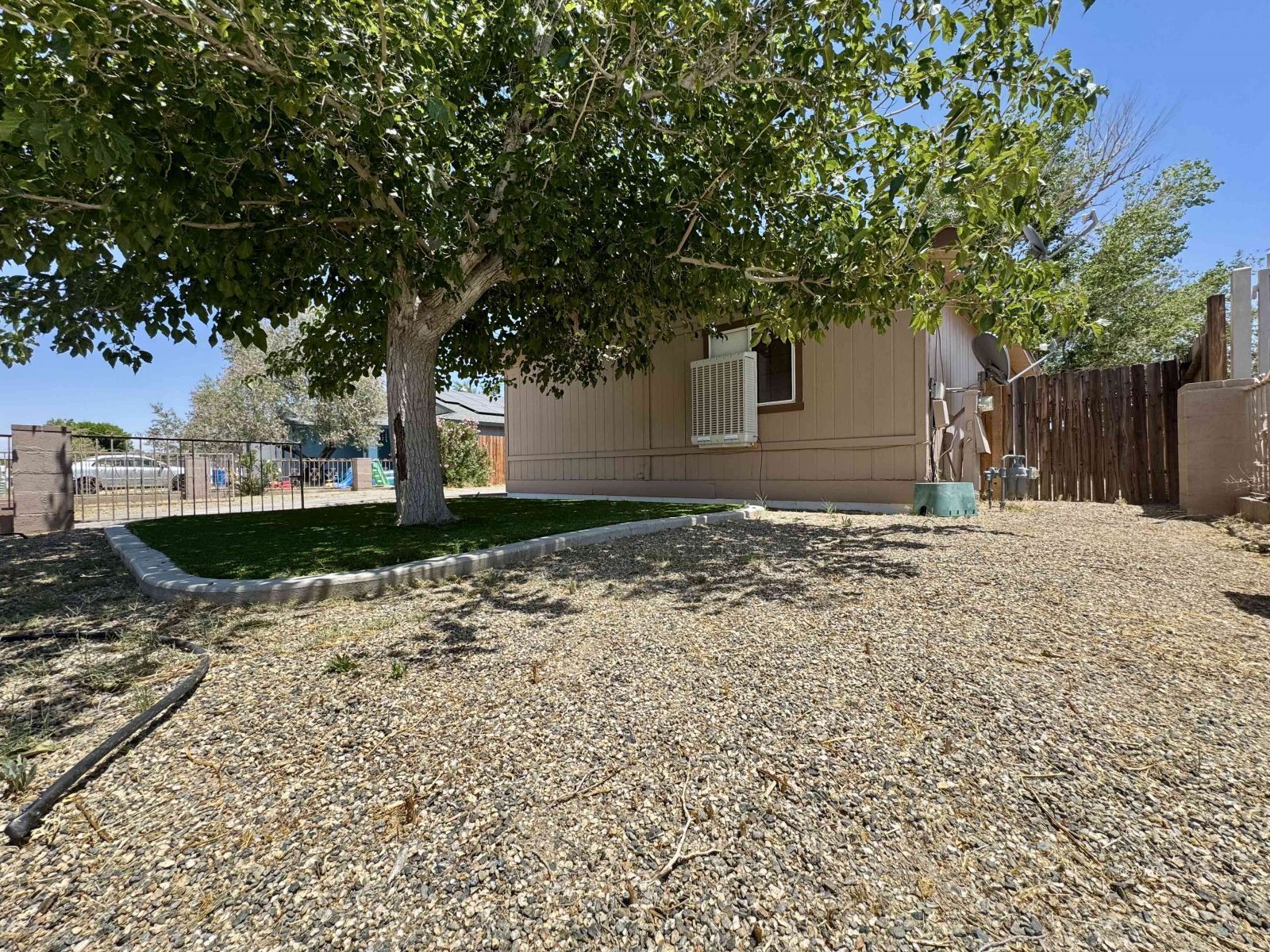 416 South Valley Street Ridgecrest, CA 93555 - Photo 4 of 23