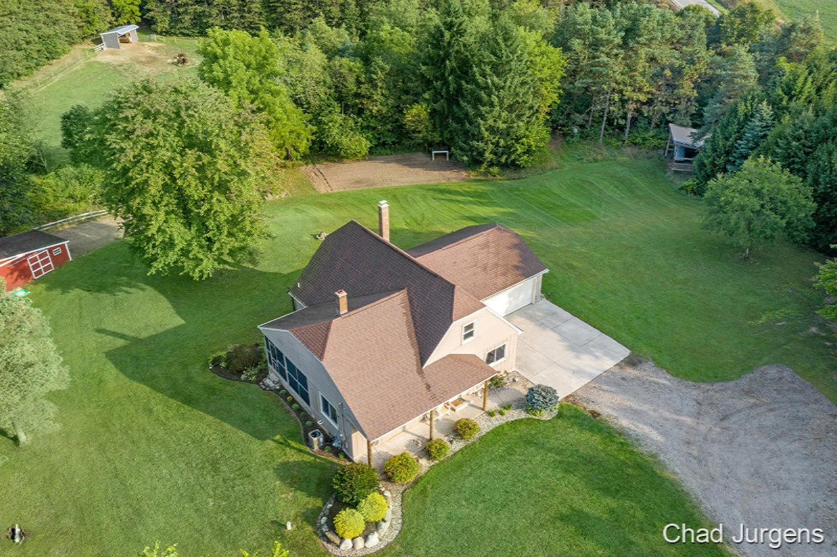11050 Davis Road Middleville, MI 49333 - Photo 14 of 39 IMG_1025