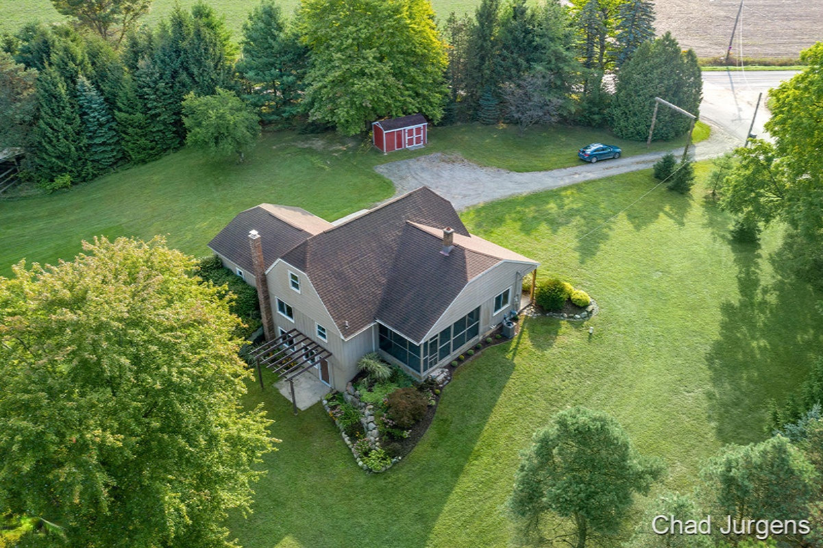 11050 Davis Road Middleville, MI 49333 - Photo 15 of 39 IMG_1026