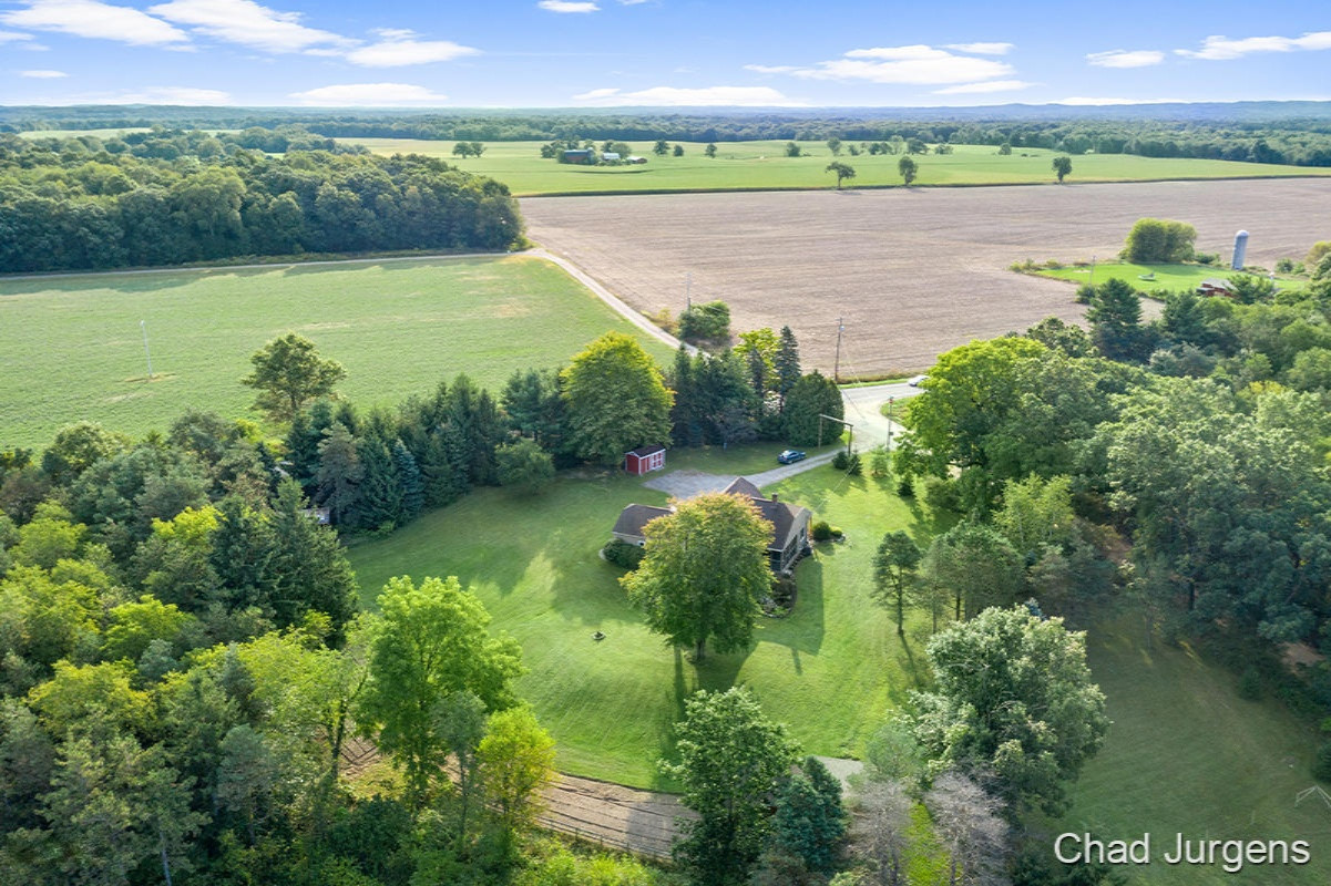 11050 Davis Road Middleville, MI 49333 - Photo 21 of 39 IMG_1031