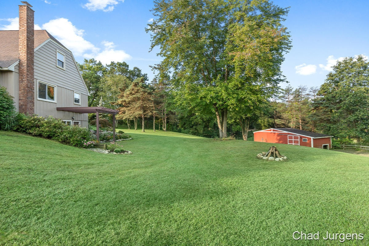 11050 Davis Road Middleville, MI 49333 - Photo 6 of 39 IMG_1017
