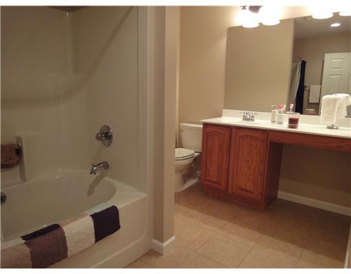 5003 Venice Road Pittsburgh, PA 15209 - Photo 11 of 18 Full Bath.