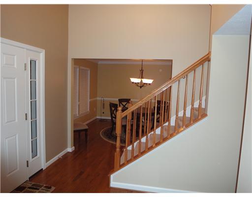 5003 Venice Road Pittsburgh, PA 15209 - Photo 7 of 18 Entry/Foyer. Foyer with new hardwood.