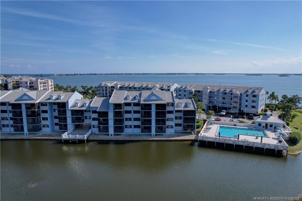 40 Northeast Plantation Road, Unit 403 Stuart, FL 34996 - Photo 1 of 35
