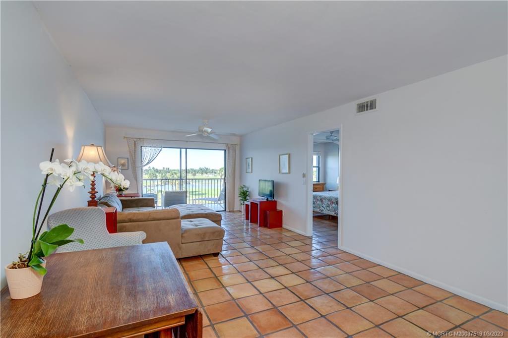 40 Northeast Plantation Road, Unit 403 Stuart, FL 34996 - Photo 13 of 35