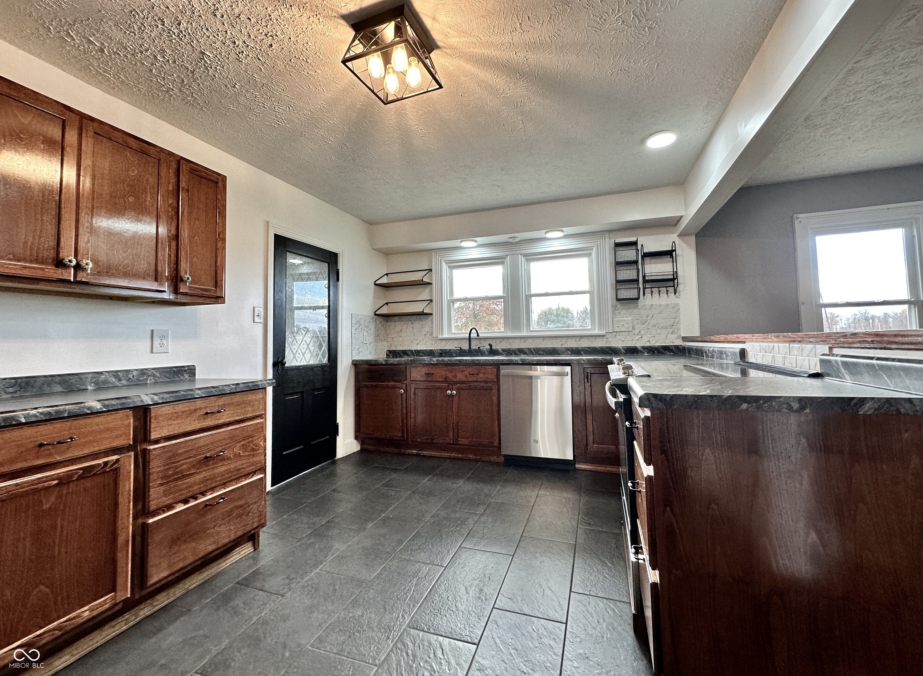 5719 Hickory Road Indianapolis, IN 46239 - Photo 25 of 51 Gallery Image 25