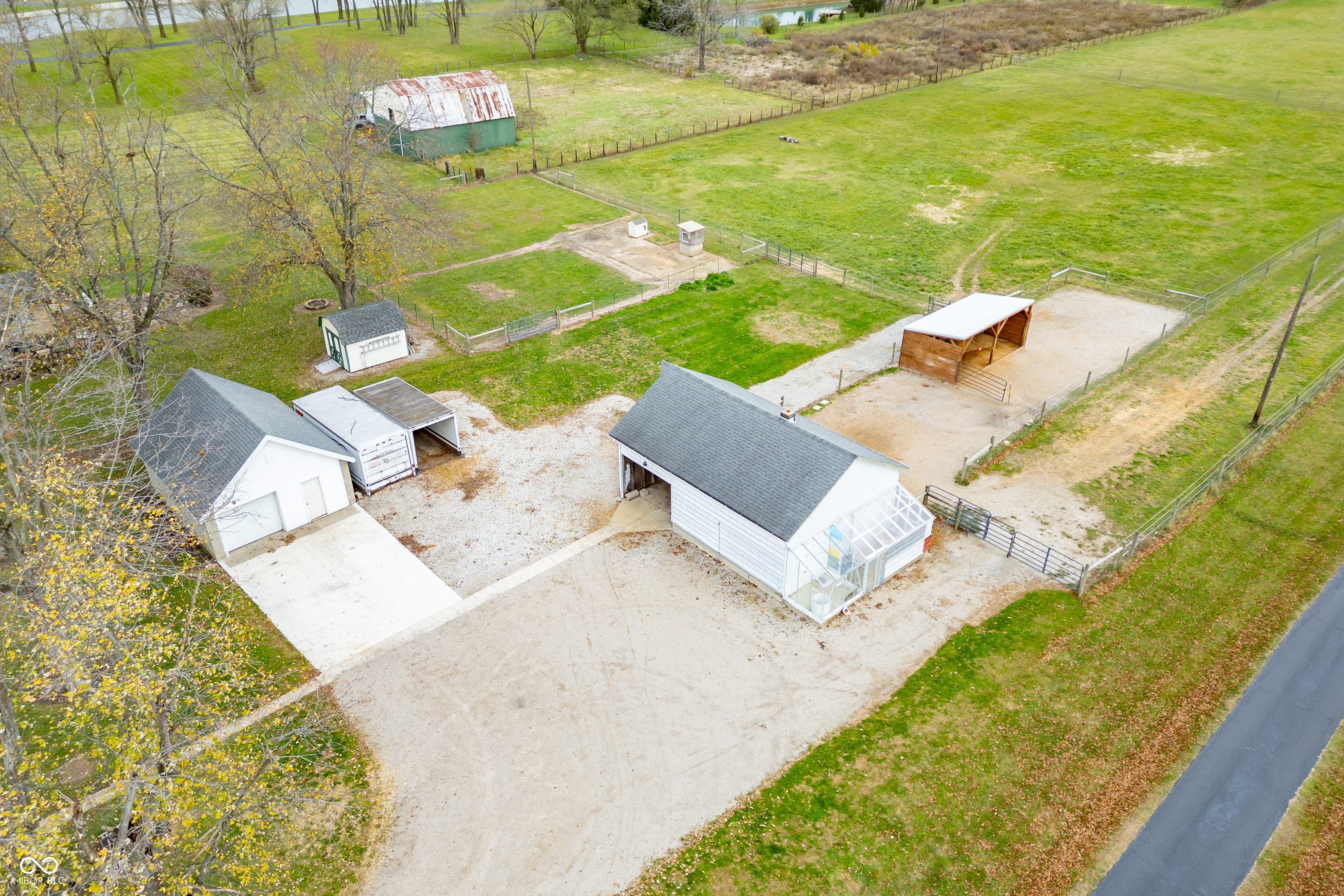 5719 Hickory Road Indianapolis, IN 46239 - Photo 7 of 51 Gallery Image 7