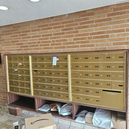 $309,000 | 1717 West Crystal Lane, Unit 310, Mount Prospect, IL 60056