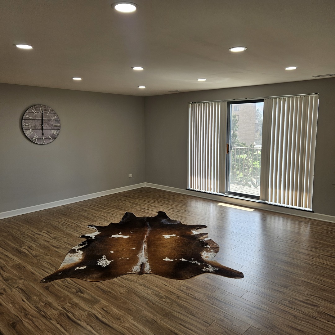 1717 West Crystal Lane, Unit 310 Mount Prospect, IL 60056 - Photo 10 of 32