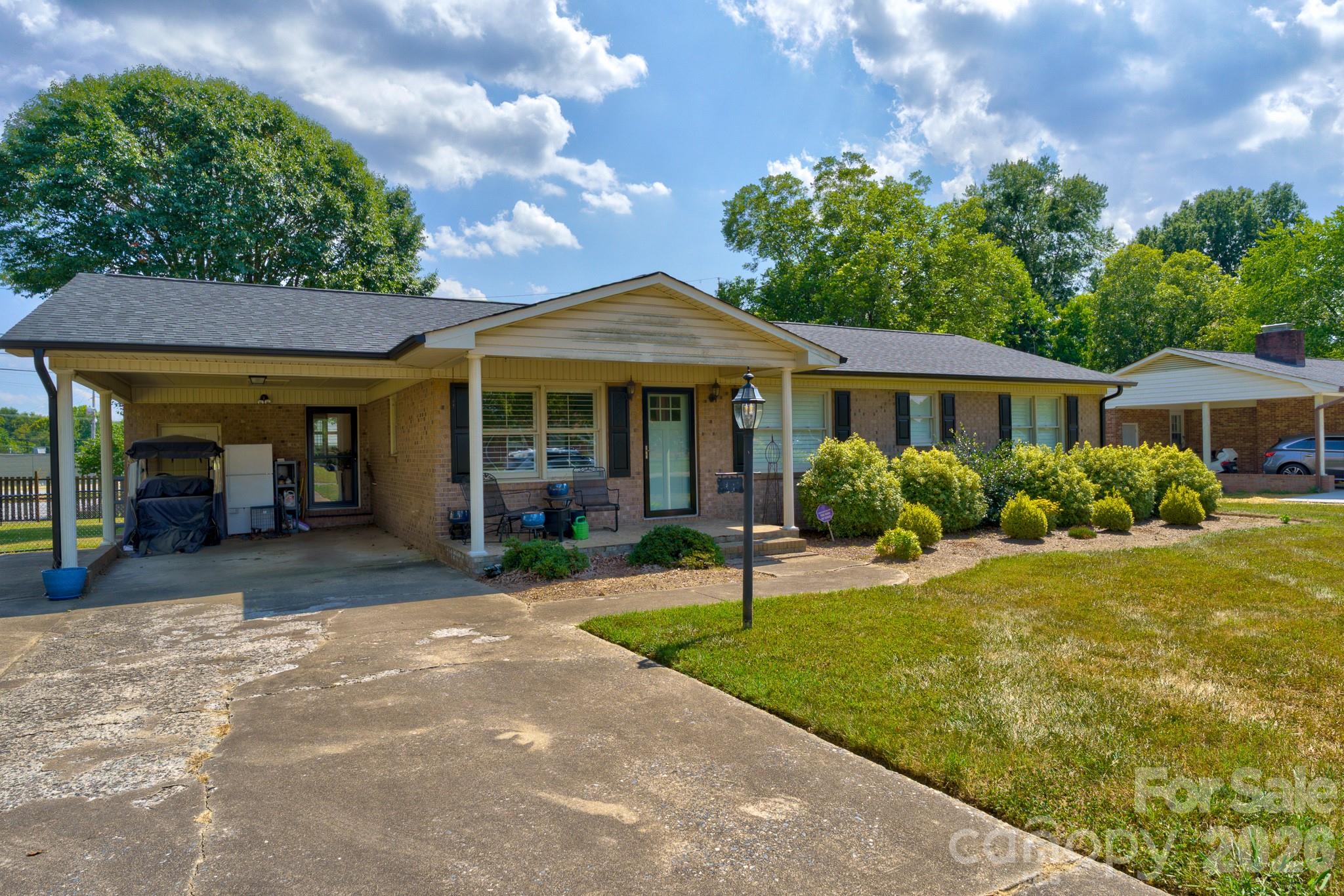 1014 Ranbar Street Cherryville, NC 28021 - Photo 2 of 16