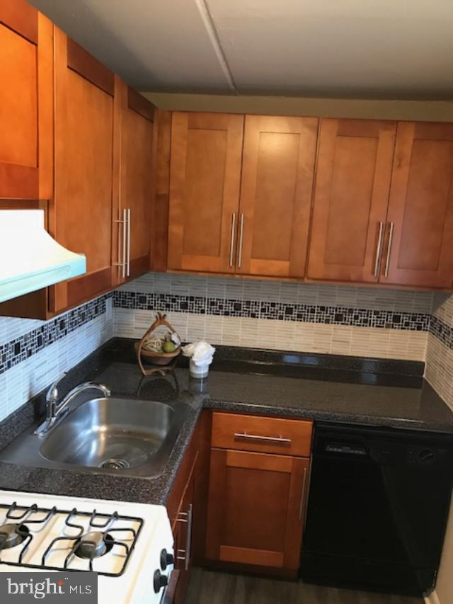 885 North York Road, Unit 28A Warminster, PA 18974 - Photo 11 of 15 Gallery Image 11