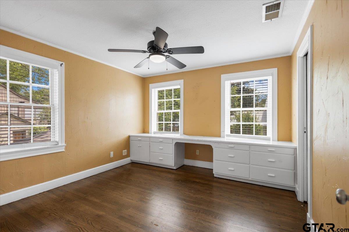 2002 South Robertson Avenue Tyler, TX 75701 - Photo 20 of 33