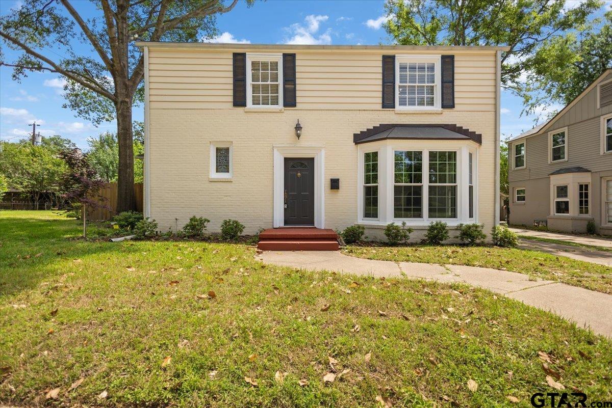 2002 South Robertson Avenue Tyler, TX 75701 - Photo 2 of 33