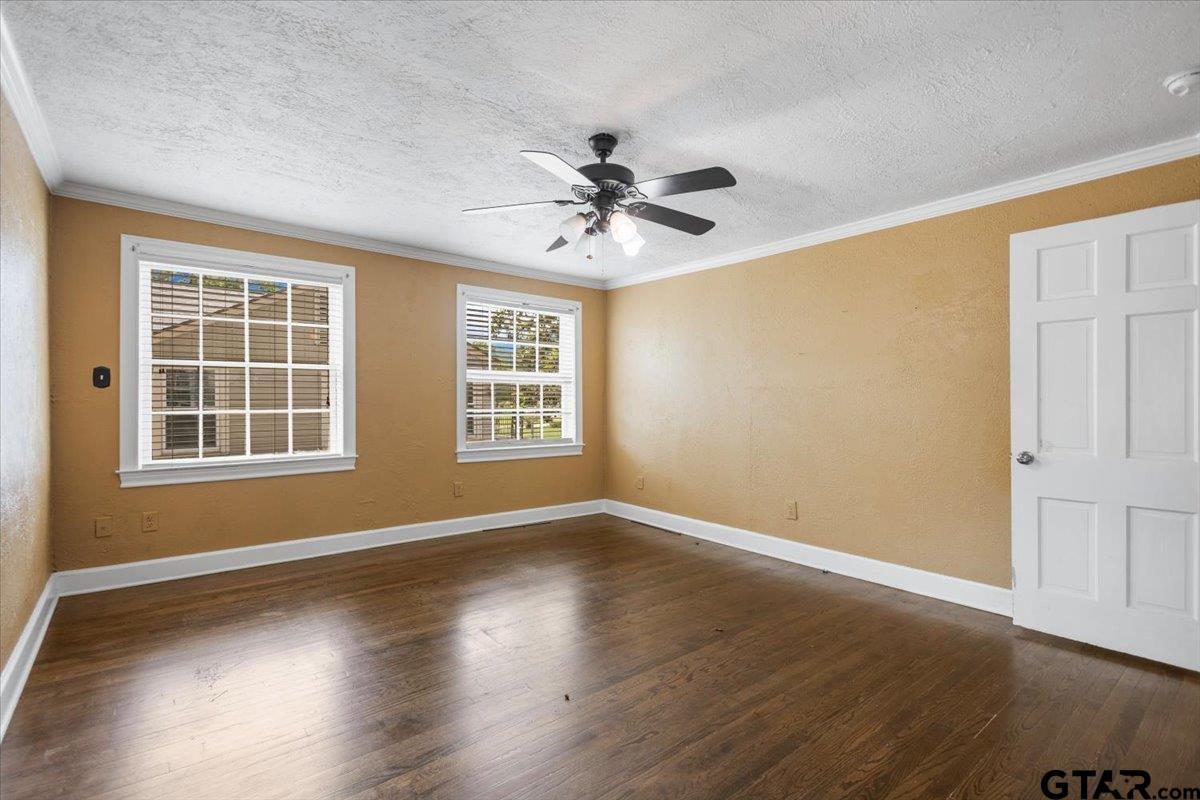 2002 South Robertson Avenue Tyler, TX 75701 - Photo 23 of 33