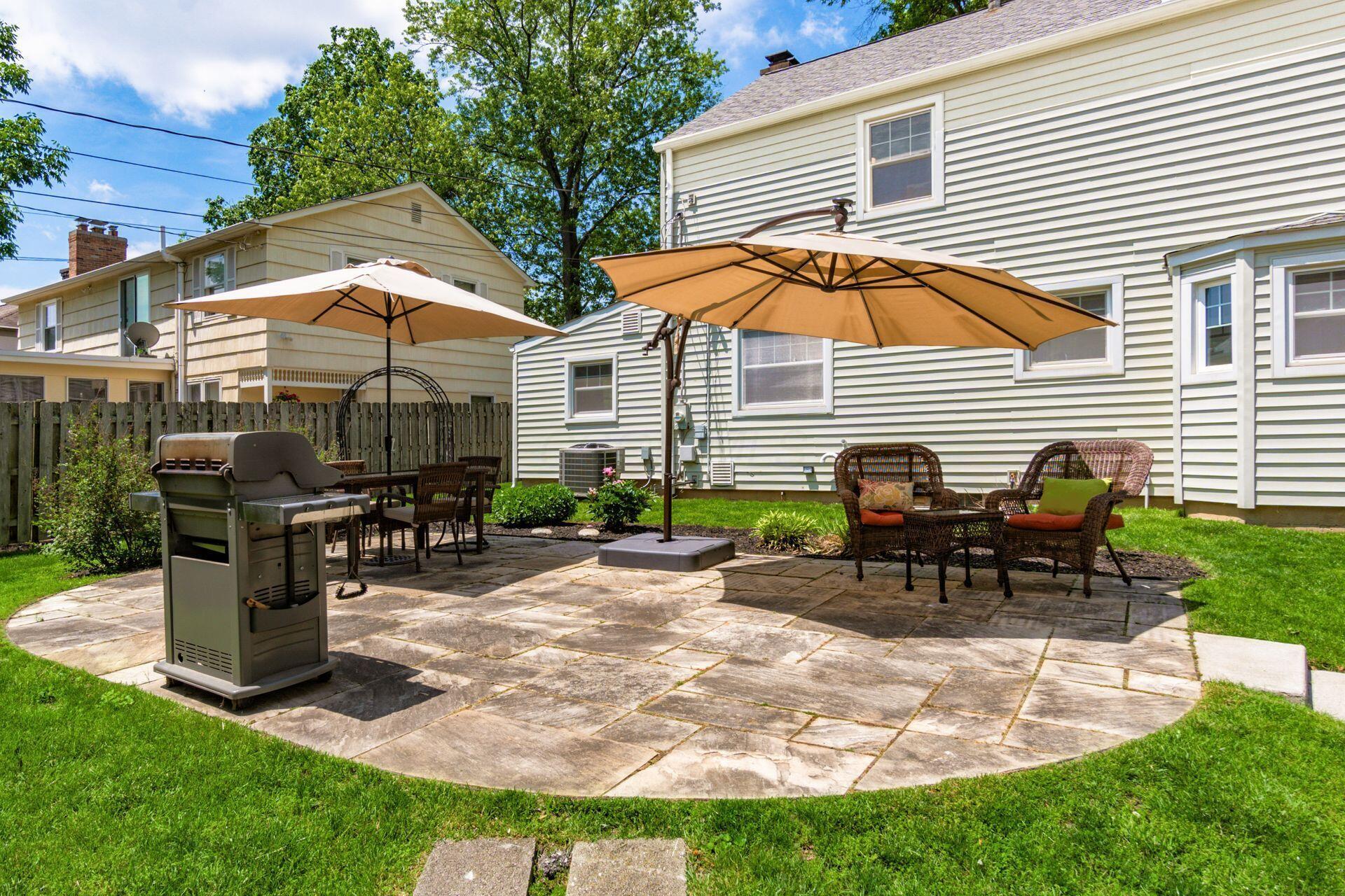 2008 Edgemont Road North Columbus, OH 43212 - Photo 43 of 60 Backyard - Patio