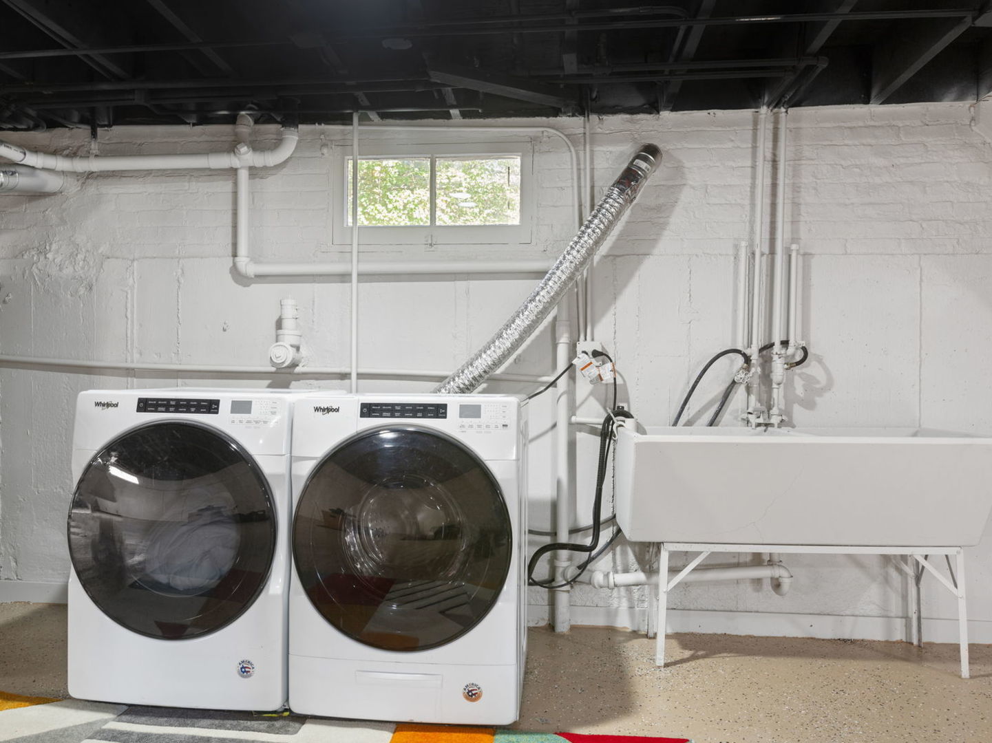 578 Sumac Road Highland Park, IL 60035 - Photo 16 of 28 a utility room with dryer and washer