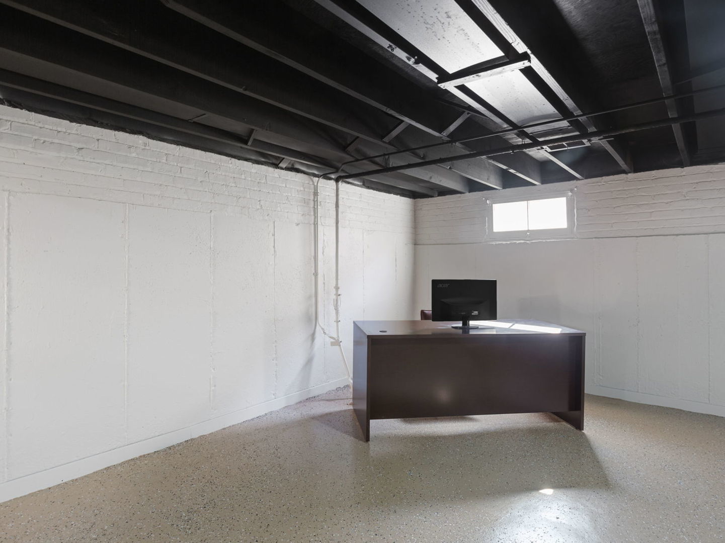 578 Sumac Road Highland Park, IL 60035 - Photo 18 of 28 a living room with a fireplace
