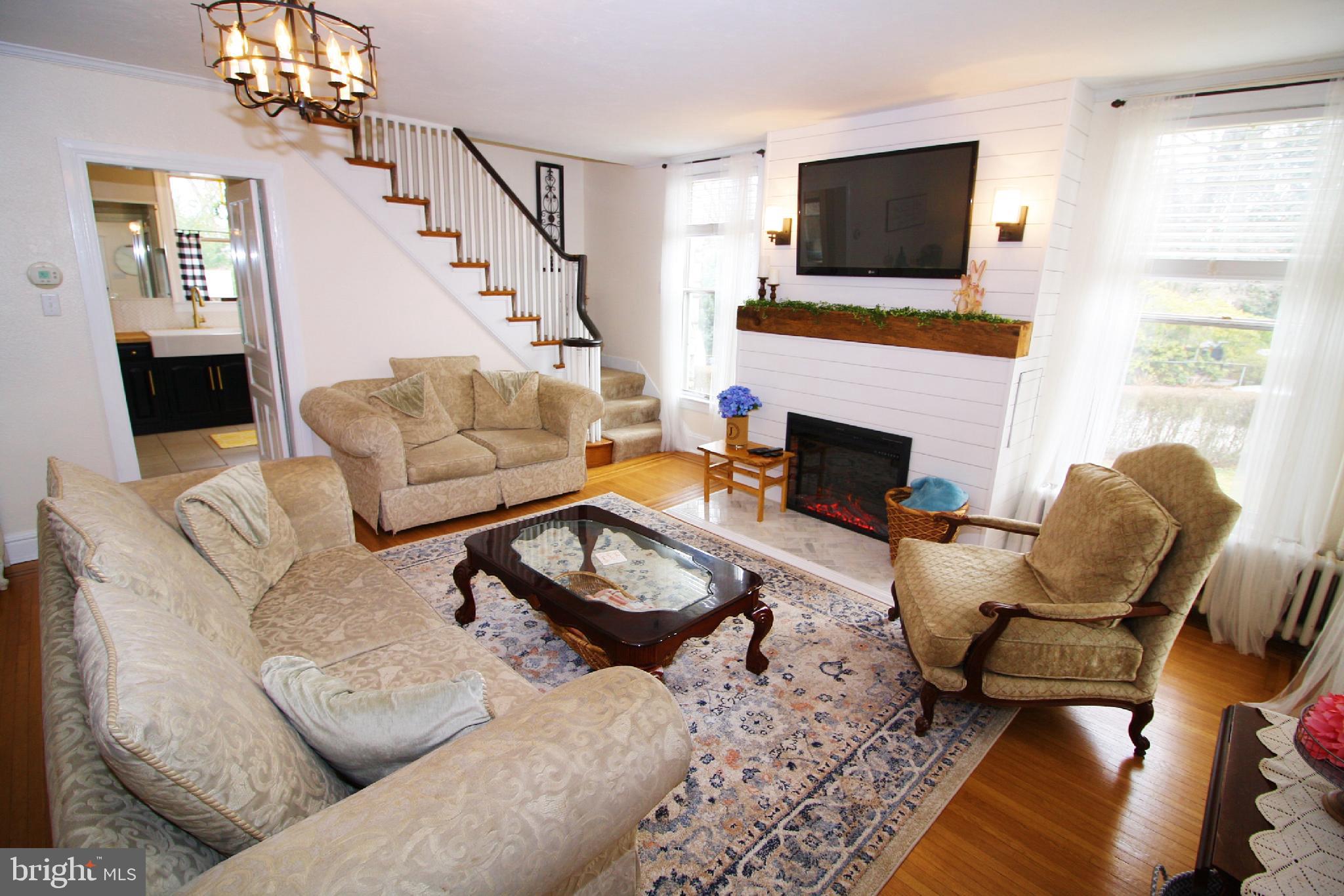 597 Owen Road York, PA 17403 - Photo 11 of 61 Living Room