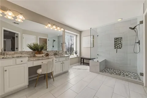 $675,000 | 14309 Windsor Street, Leawood, KS 66224