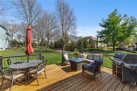 $675,000 | 14309 Windsor Street, Leawood, KS 66224