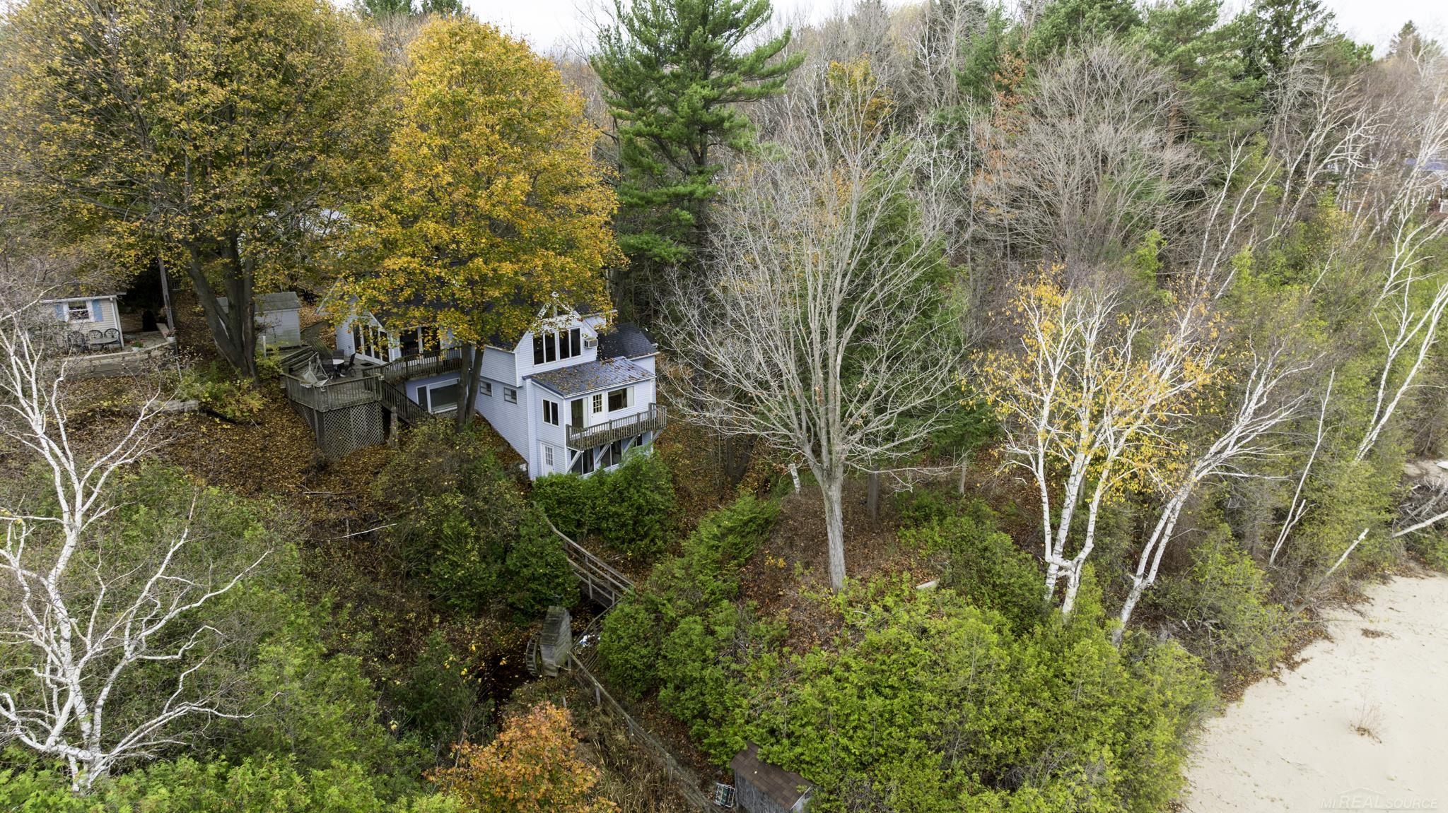 Nestled among the Trees!